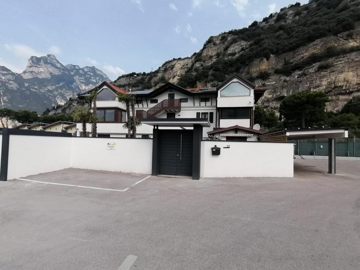 Torbole Lake Front توربولي المظهر الخارجي الصورة