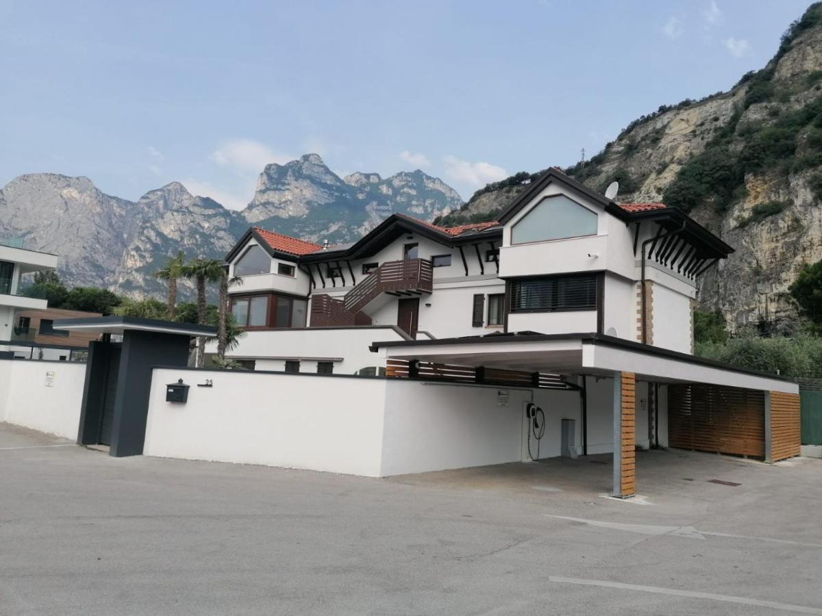Torbole Lake Front توربولي المظهر الخارجي الصورة
