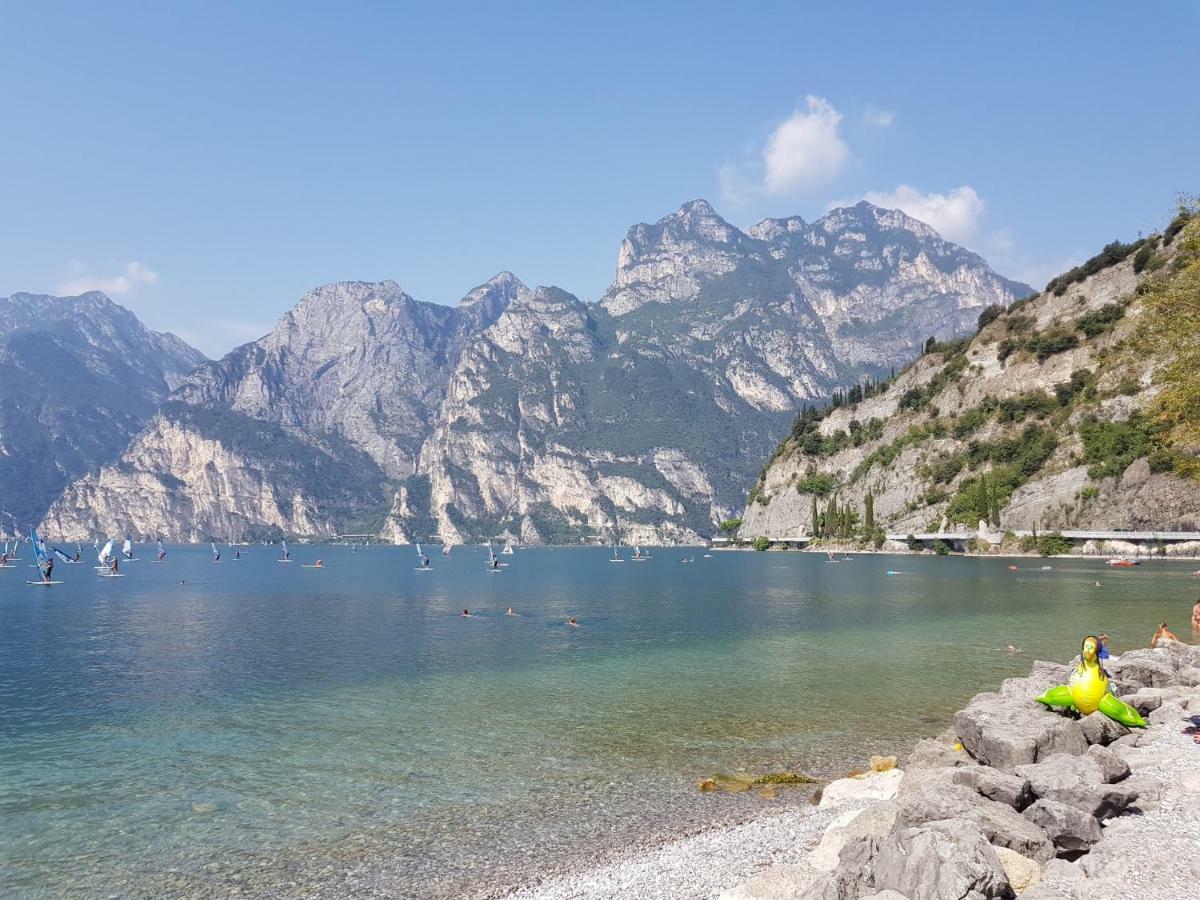 Torbole Lake Front توربولي المظهر الخارجي الصورة